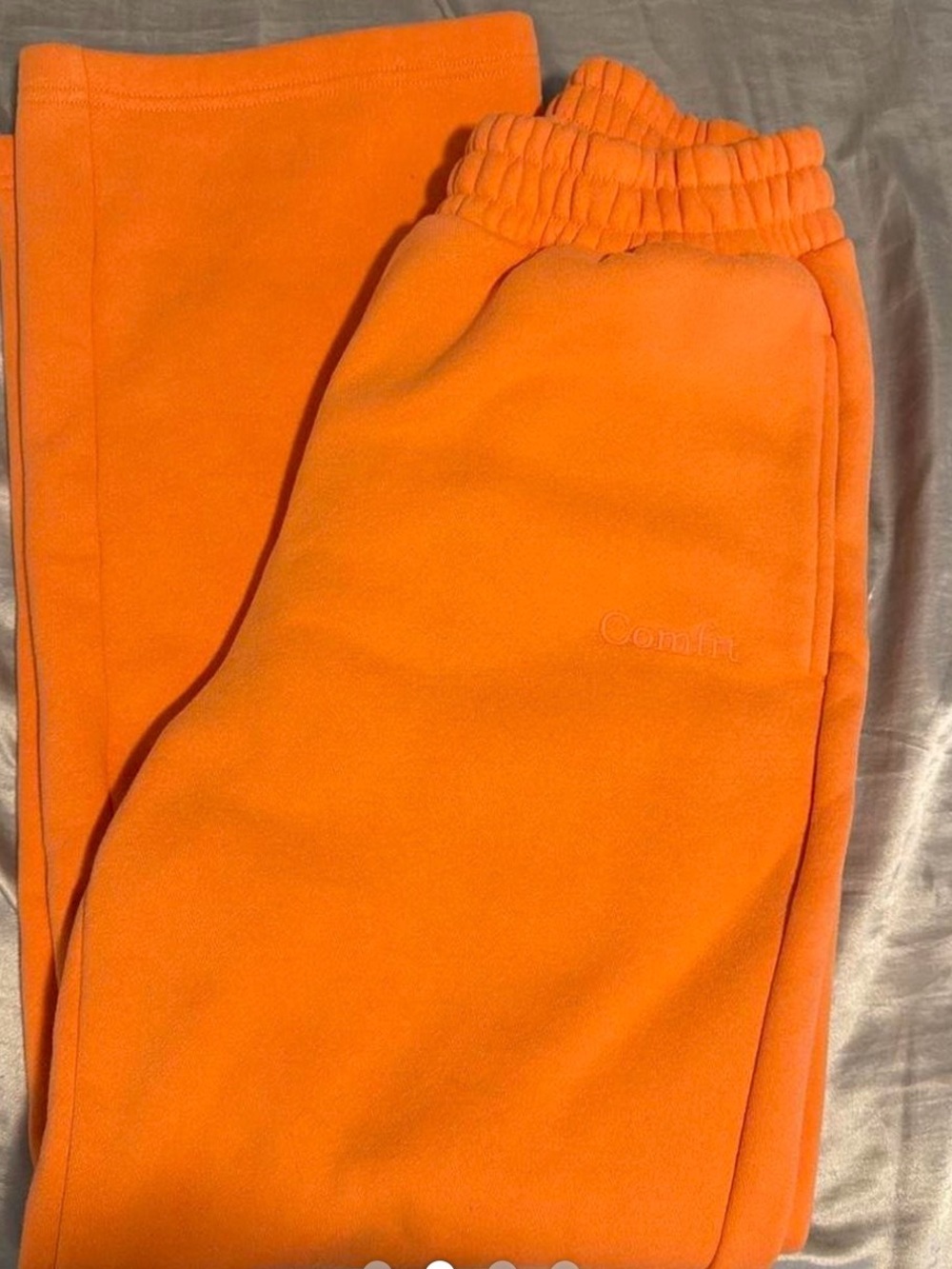 COMFRT straight leg
